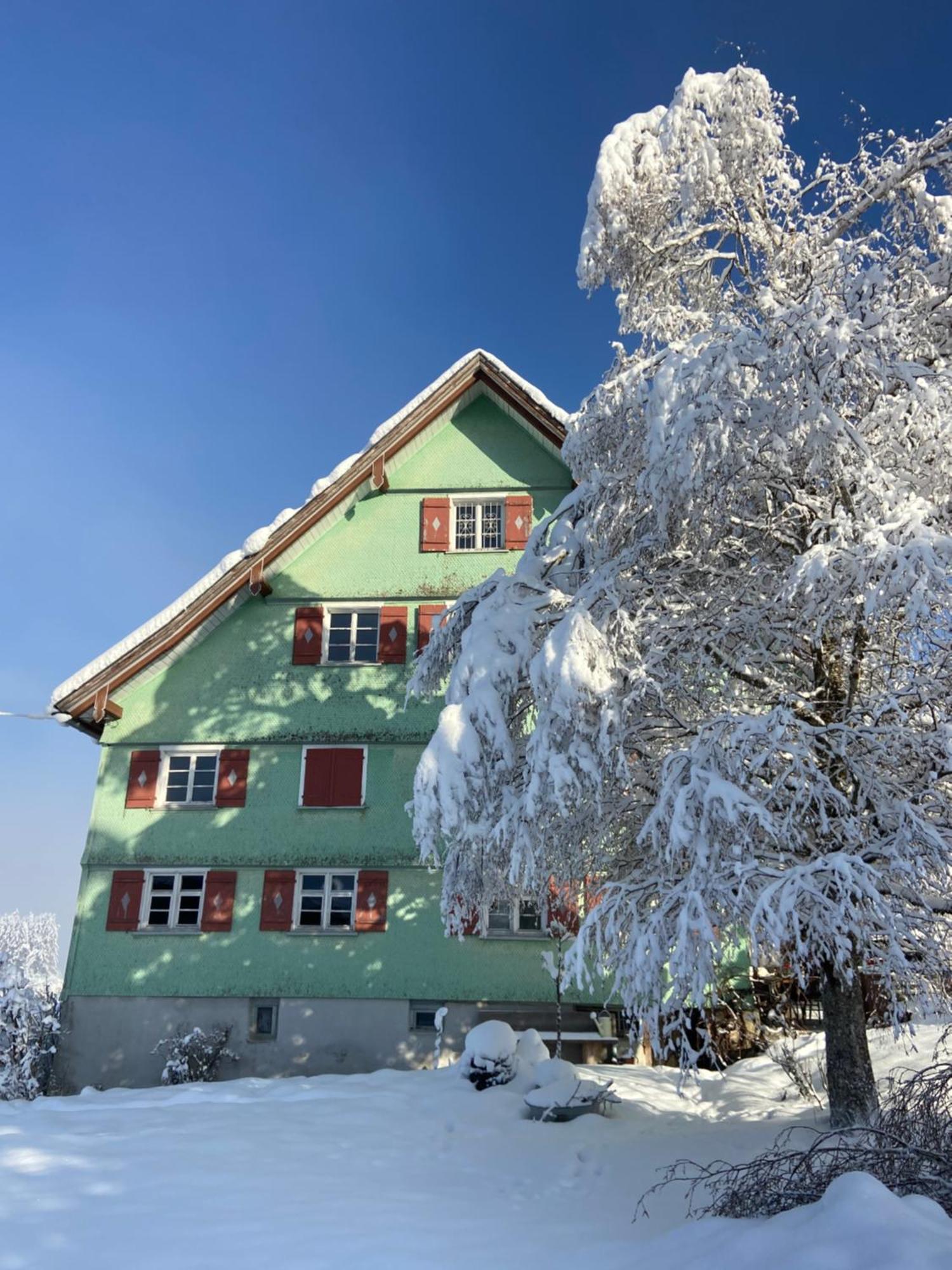 Allgaeu Cottage - Traumhafter Blick In Die Schweizer Berge Weiler Simmerberg Bagian luar foto